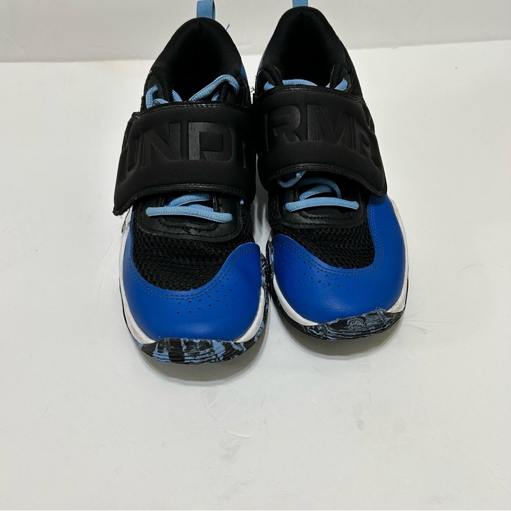 Under Armour Zone BB2 youth basketball shoes Blk/Blu size 6Y